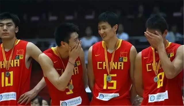 世界杯高清直播-两场世预赛过后，中国男篮已经告别了广东时代